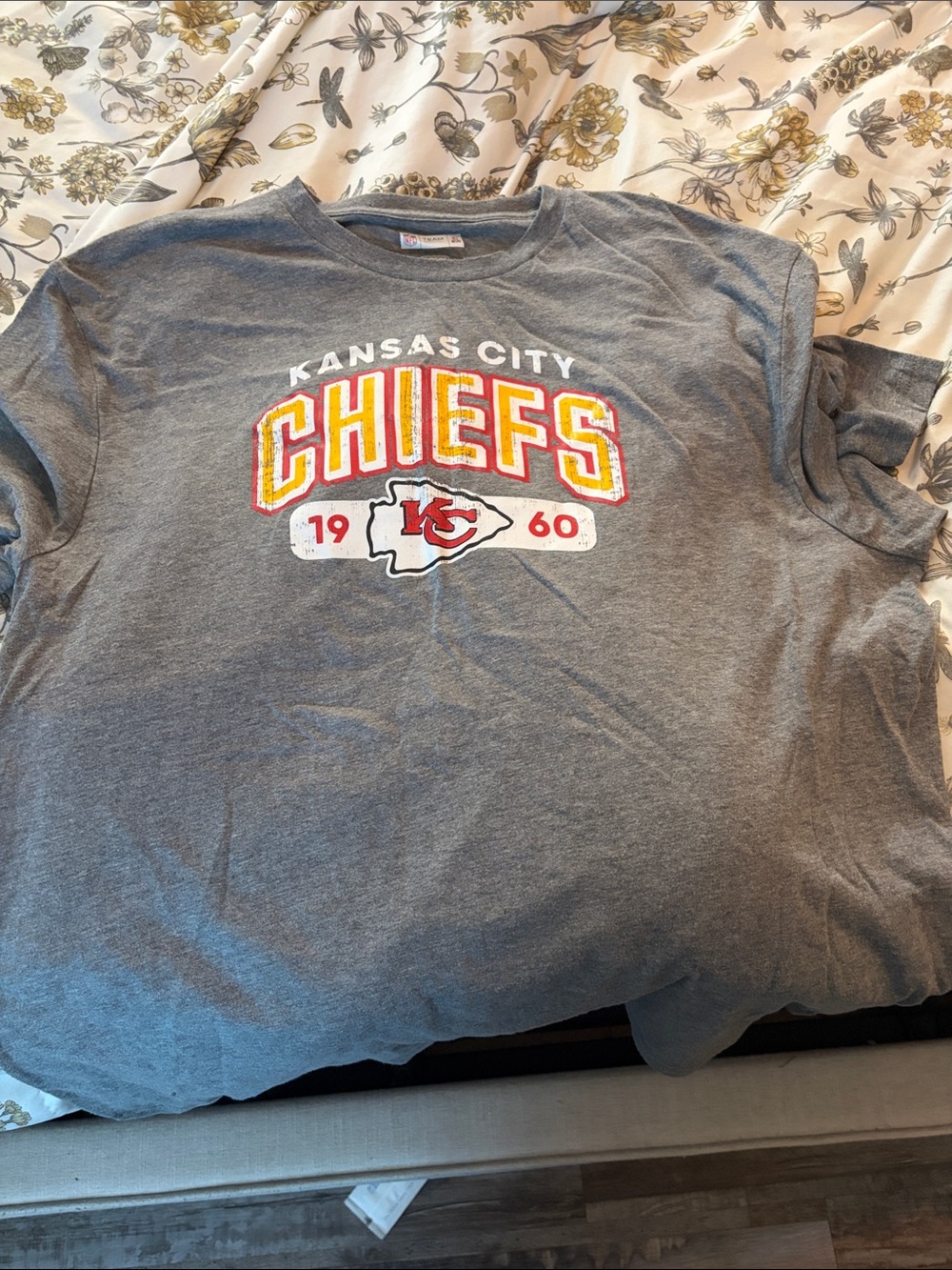Kansas City Chiefs Gray Graphic Tee - Unbranded